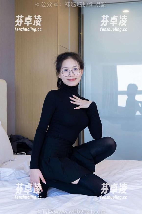 BoBoSocks袜啵啵 - 小淳为你献上肉丝壁纸：值得留存，塑造梦中情景。