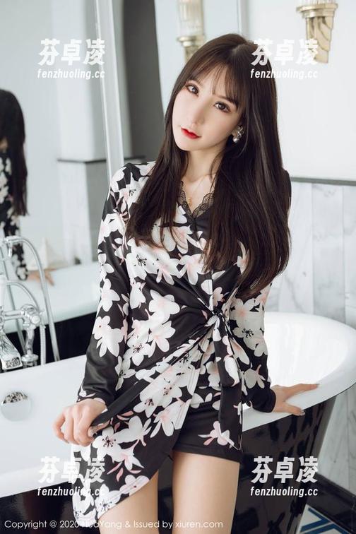 HuaYang花漾-玥儿玥er HuaYang花漾 - 别说我没提醒,玥儿玥er的居家原图让人满眼都是她那份随意的美。