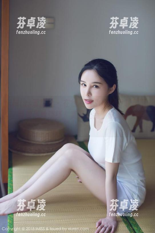 IMiss爱蜜社 - 在线观看SOLO-尹菲美图，百变黑丝演绎，真是让我‘诶呦’一声！