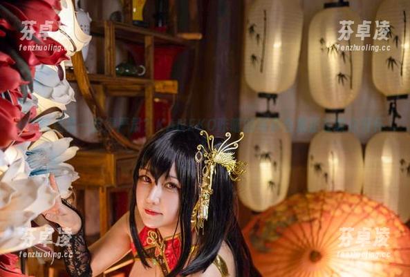 KANEKO咔喵 谁说温柔一定得严肃?KANEKO咔喵的写真合集正在教你开怀!