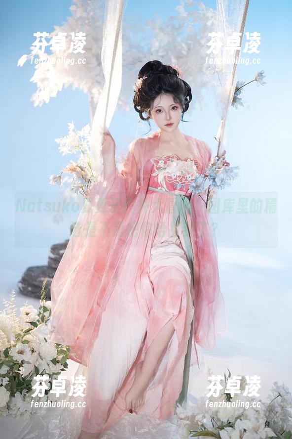 Natsuko夏夏子户外大冒险，图库里的精选是不是把你给撩到了？