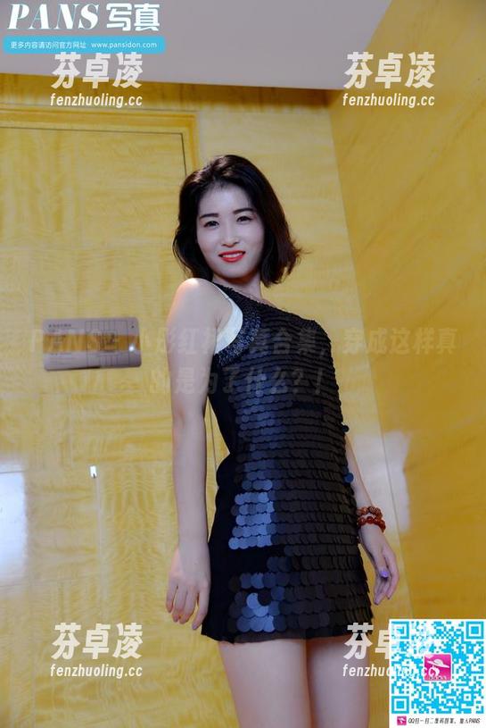 PANS-小彤 PANS - 小彤红裙写真合集,穿成这样真的是为了什么?!