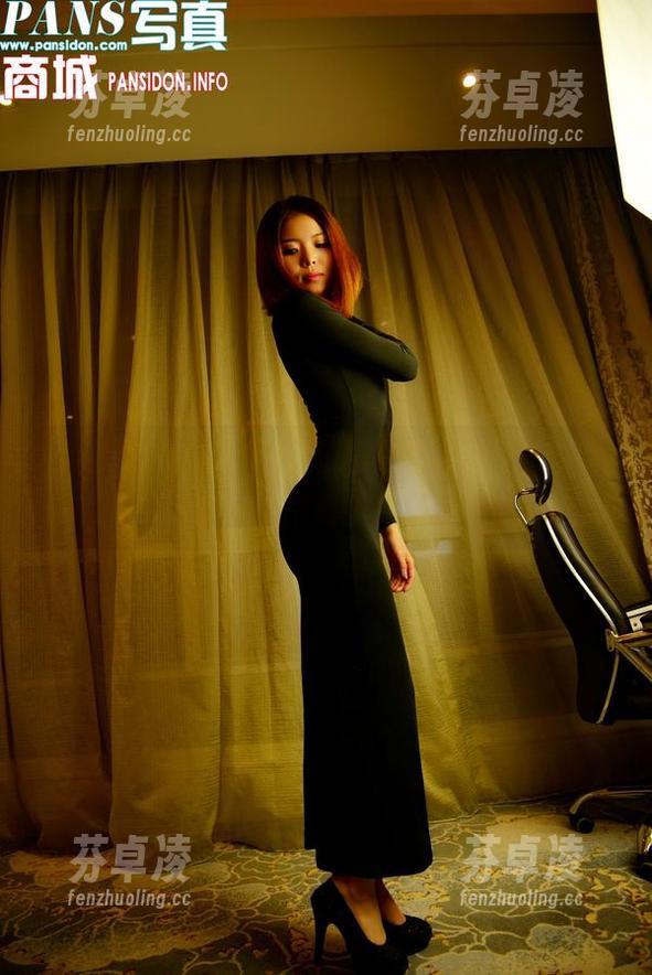 PANS写真 - 在无圣光的庇护下，美欣的短裤总是最出色的！