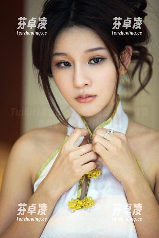 TuiGirl推女郎 - 白色的诱惑：王馨瑶免费图集给你不一样的视角