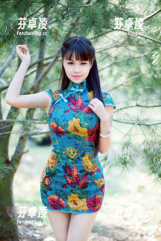 TuiGirl推女郎-赵梦洁 TuiGirl推女郎 - 最新图册里的自拍,赵梦洁到底是哪个星球来的妖精?