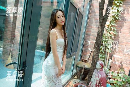 UGirls尤果网-曾嘉琪 UGirls尤果网 - 看!曾嘉琪当秘书的写真原图,职场气息越看越上头