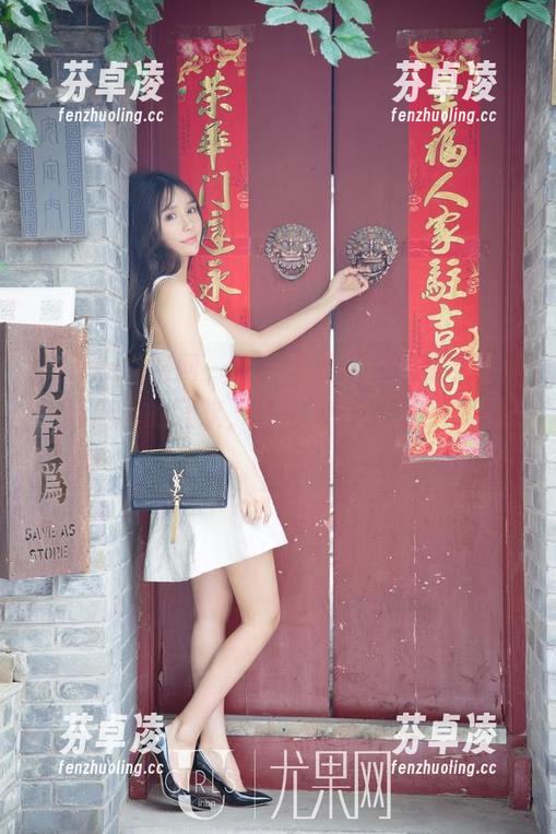 UGirls尤果网 - 当杨漫妮遇上旗袍，就是一场低调的狂欢，美图满分让人忍不住赞叹！