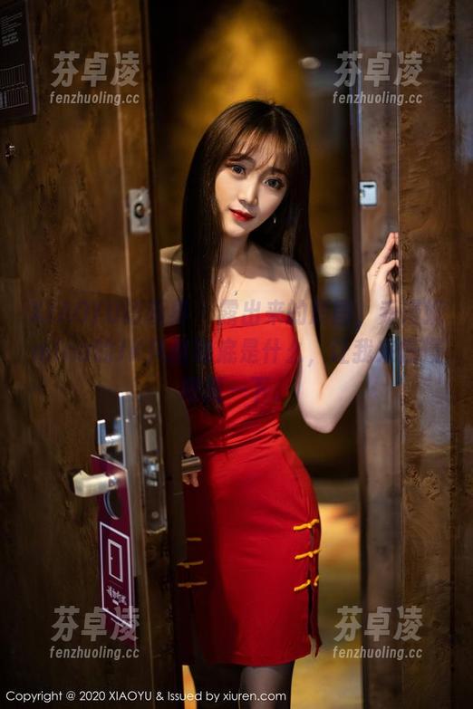 XIAOYU语画界-乔漫妮mina XIAOYU语画界 - 露出来的原图,乔漫妮mina的JK风格到底是什么,让我来慢慢咂摸一下。