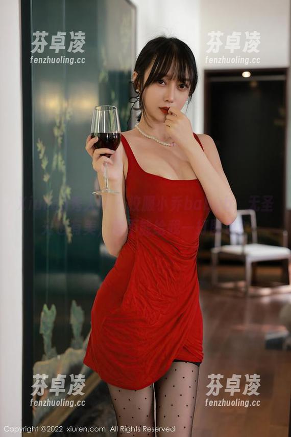 Xiuren秀人网-小乔babyb Xiuren秀人网 - 校服小乔babyb,无圣光也有美,能不能给我一打图包?