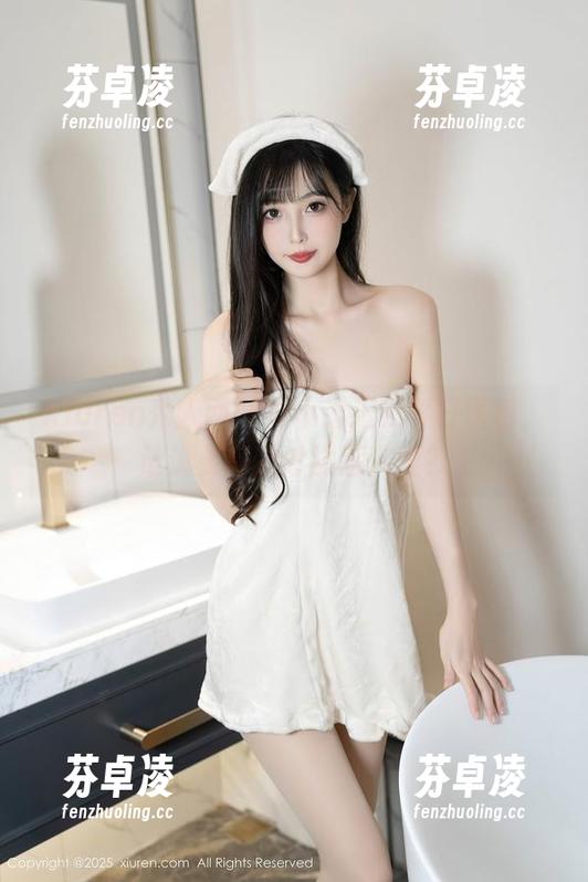 Xiuren秀人网-是小逗逗 Xiuren秀人网 - 是小逗逗的夏日图包,谁说要高冷才能惹人爱?