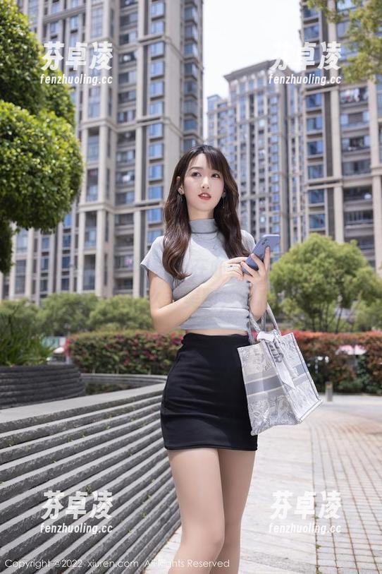 Xiuren秀人网-江真真 Xiuren秀人网 - 坐在办公室,江真真在线就能拍这么多美图,不科学吧?