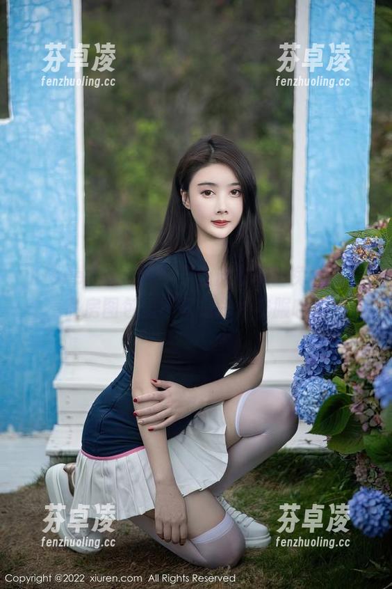 Xiuren秀人网-白兔西希 Xiuren秀人网 - 穿上皮衣的白兔西希,私房图包里不只是一件衣服哦!