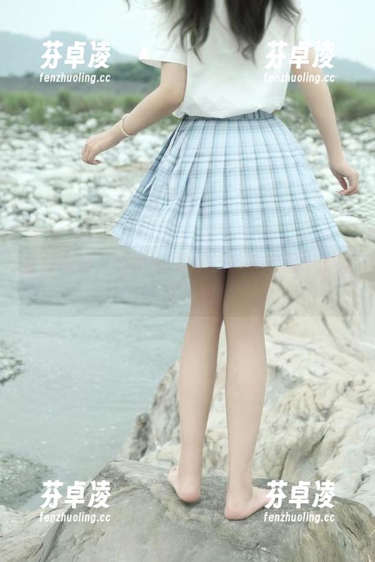 eloise软软 轻松就好,eloise软软连体衣套图中的幽默元素