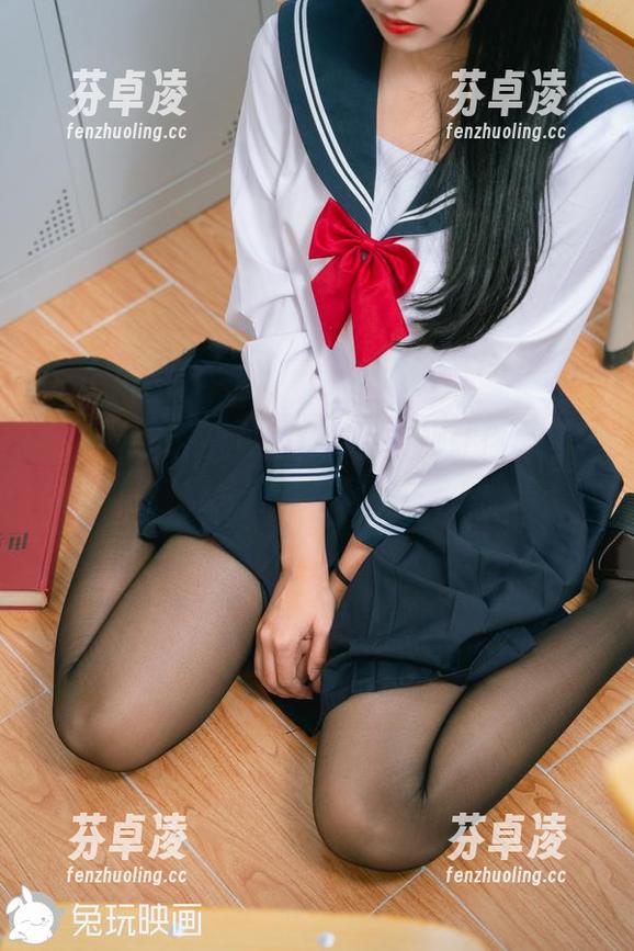 lovely呆玄 lovely呆玄秀脚技!高清美脚让你看得目瞪口呆,真理只有一条!