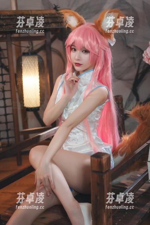 怎会如此？w百合欧皇子w的最新沙滩照片，可能是个误会，但也不错。