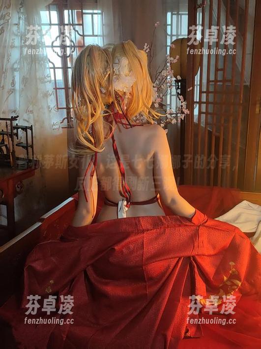 七七娜娜子 普利茅斯女仆,这是七七娜娜子的分享,反正都得刷新三观!
