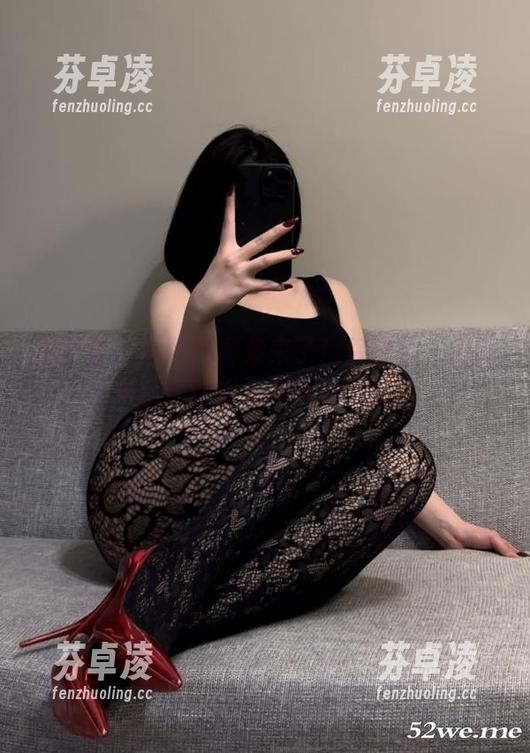 保守的二舅妈 微密圈 - 透明写真集来了!保守的二舅妈更新,让你看得眼花缭乱!