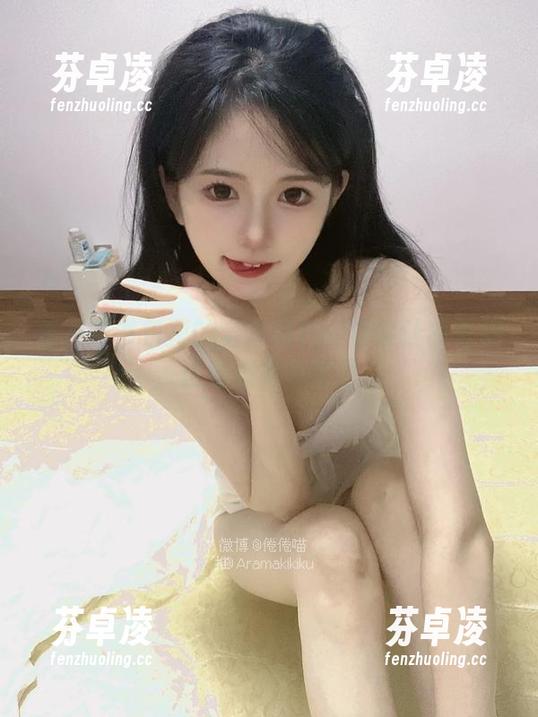 倦倦喵 倦倦喵书包里的全套图片:着实让我觉得,这姑娘有点意思。