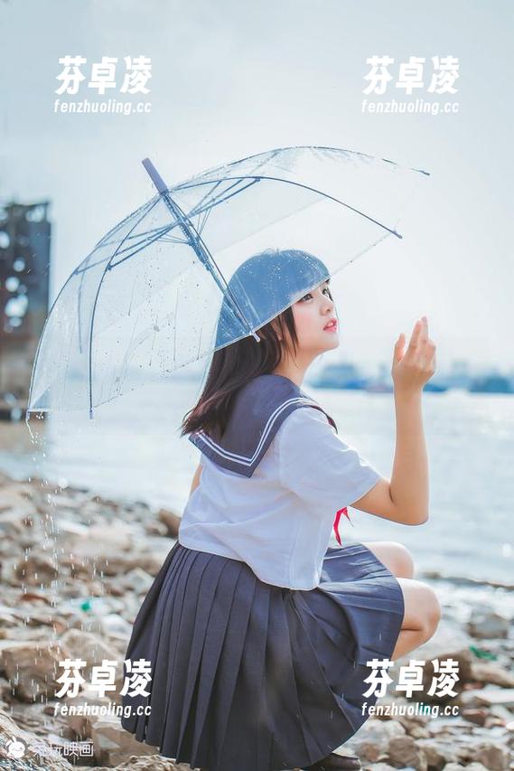 私房合集：兔玩映画，体操服在操场上也能散发出不同寻常的活力。