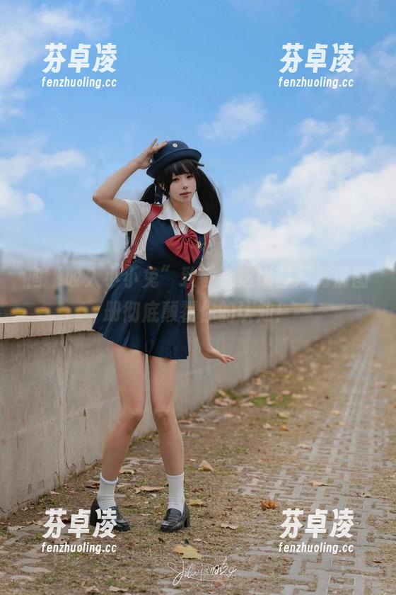 咬人小小兔 向“咬人小小兔”致敬,这比基尼高清图册彻底颠覆你的认知!