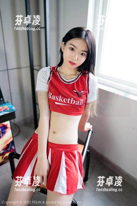 嗲囡囡 - 奶茶Emily的妹妹美图来了！更新冲击力十足，一眼食欲不振？