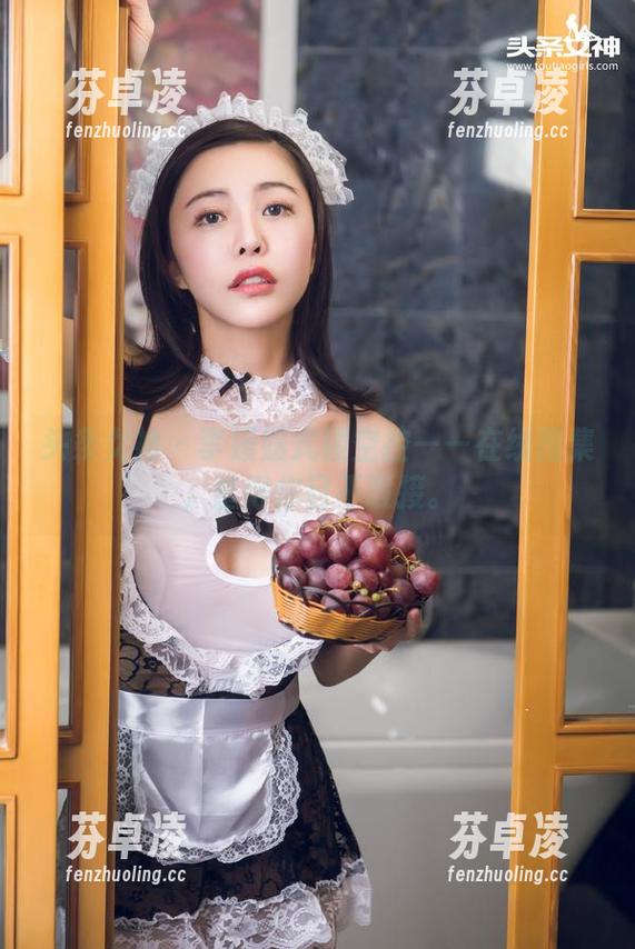 头条女神 - 李媛媛式镂空控——在线图集，整得你目不暇接。