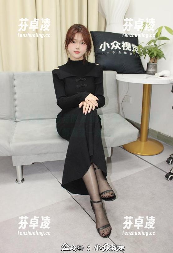 小众视觉-芳芳 小众视觉 - 芳芳的双马尾,前景美图和下载都感染一堆人!