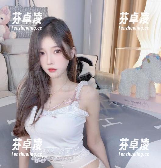小小奶瓶儿 小小奶瓶儿加长版的双马尾,“师生”设定,合集数量让人直呼过瘾。