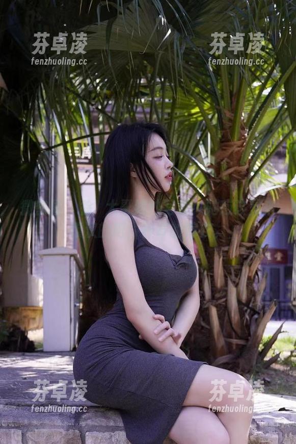 微密圈 - 徐珺大哥婚纱写真：她应该是来撩汉的吧，神奇的嫁衣。