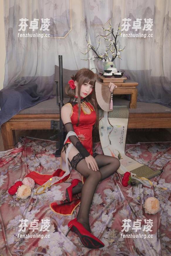 星野saori 这就是星野saori的天台,原图在此,分享给小伙伴,顺便问下:你觉得波浪形腰带好看吗?