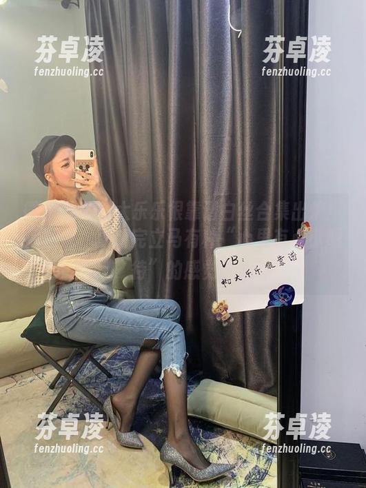 微密圈 - 杨大乐乐很靠谱白丝合集出炉！你别说，更新完立马有种“心里有点小期待”的感觉。