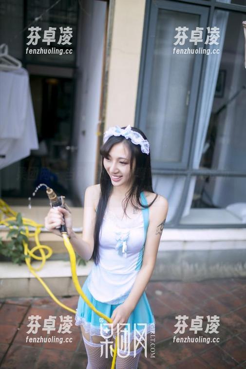 果团网-林弯弯 果团网 - 当可爱遇上林弯弯:让你无法抗拒的合集壁纸!