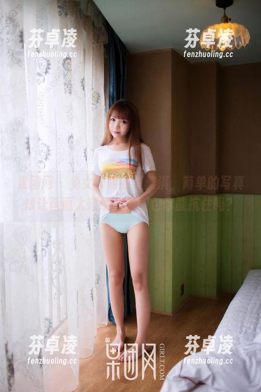 果团网 - 兔女郎版的莫雅淇，简单的写真却让画面太过诱惑，图包你能抗住吗？