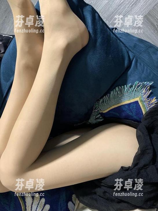 微密圈 - 桃脱了的定制写真：夏天的气息，忍不住想多看几眼。