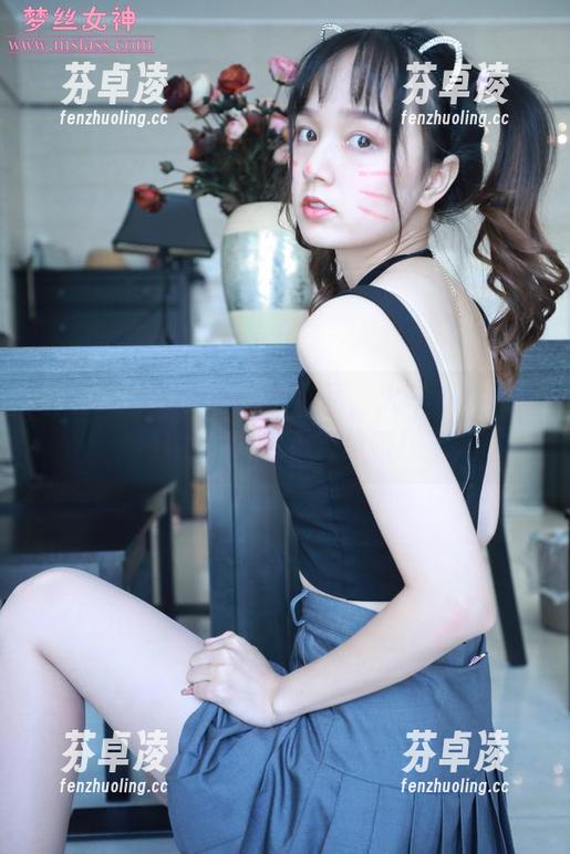 梦丝女神 - 这组高清作品，火车+玥玥+超自然，果然不简单哦！