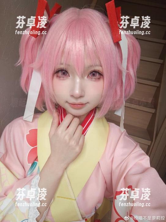 橙喵写真：居家懒人风，随意又带点小羞涩，靠近点准备中～
