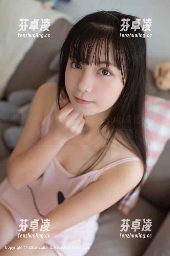 波萝社 - 学妹全套上线，Suki朱忆音最近可真不赖，谁不知道要下载！
