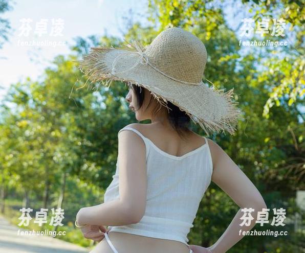 浅安安 浅安安的“居家”图包,这免费算不算图个方便?