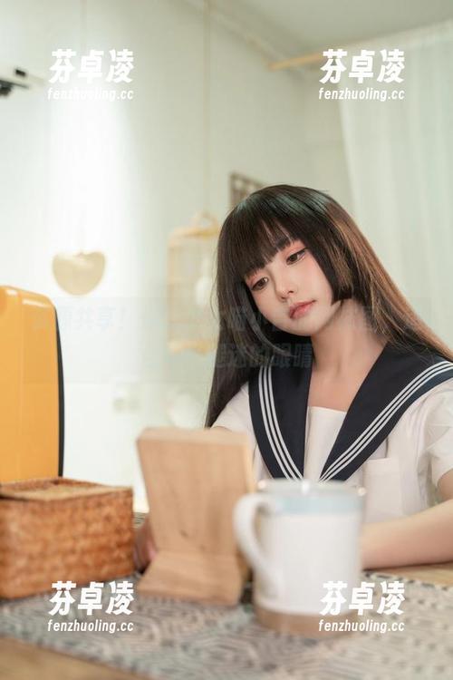 资源共享！爆机少女喵小吉的网袜图，适合每个腿迷的眼睛