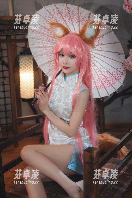 百合欧皇子 一看《霍尔海雅》合集我就无话可说,百合欧皇子的作品真的是瘾!