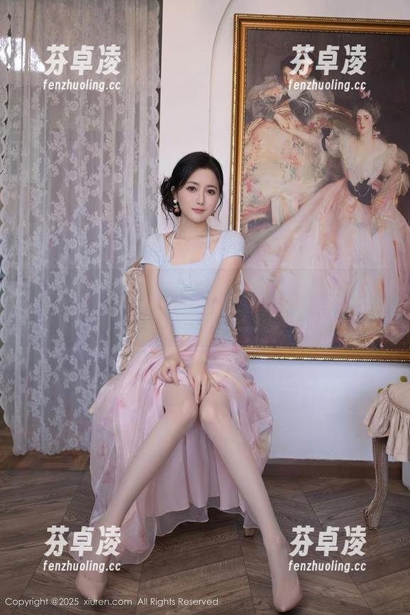 秀人网 - 潜入心妍小公主的性感女神写真在线，可能会迷失自我！