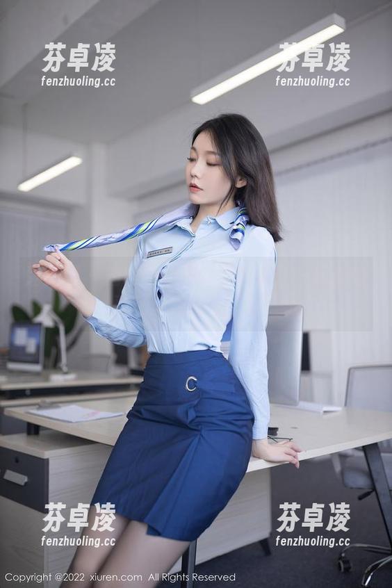 秀人网-柚柚小奶瓶 秀人网 - 柚柚小奶瓶油亮合集:一起来感受这份光滑与“哇”