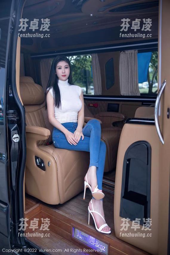 秀人网-筱慧cindy 秀人网 - 筱慧cindy的空姐新作,不止是飞天的偶像,还是风趣的灵魂!