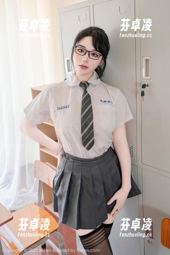 秀人网 - 筱慧cindy办公室作品，什么？她真的是在这里工作吗？