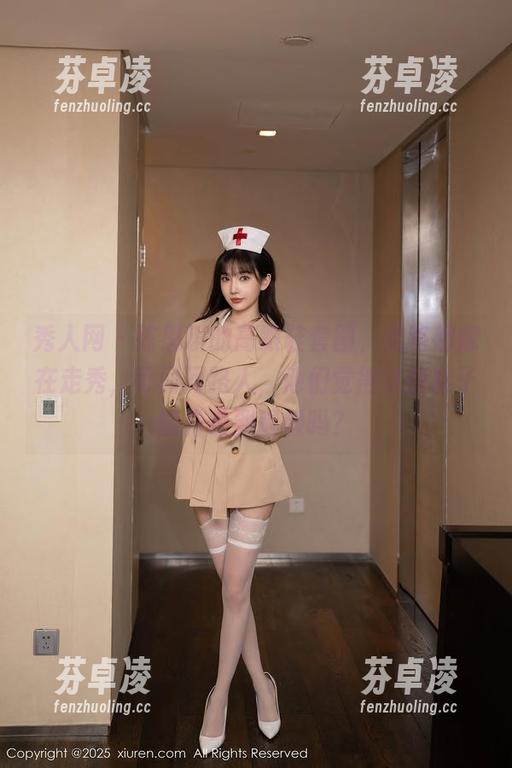 秀人网-陈思琪 秀人网 - 陈思琪的高跟鞋套图,走路都像在走秀,可问问路人,他们觉得这些鞋子能升级到蹦极吗?