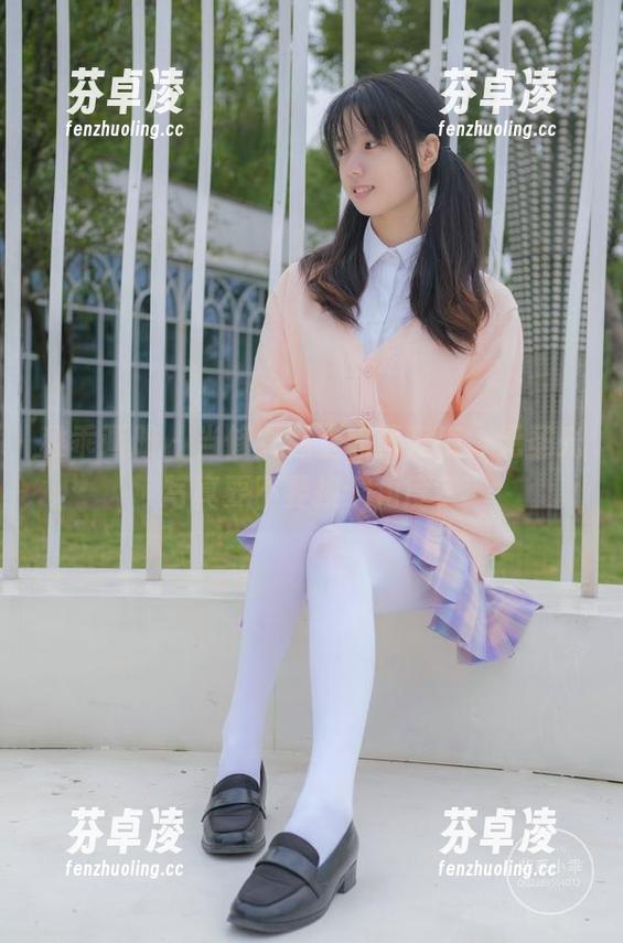 稚乖画册-赤西夜夜 稚乖画册 - 当修女遇上赤西夜夜,无圣光写真要不要换个角度?