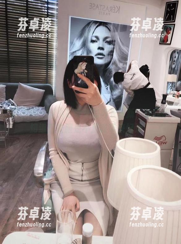 微密圈 - 童小芯带来的内衣更新，让我想知道这衣服是不是能带来好运？
