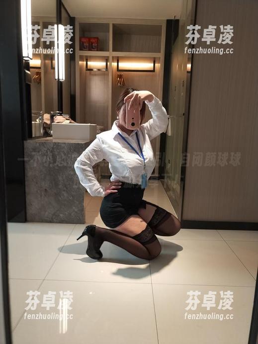 一不小心被大凤红旗袍吸引，自闭颜球球的图集资源分享下！