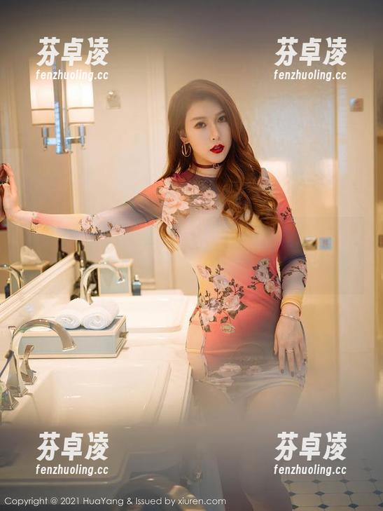 花漾show-Angela喜欢猫 花漾show - 下载Angela喜欢猫的美腿写真,保证你的手机也要“腿”势侧漏!