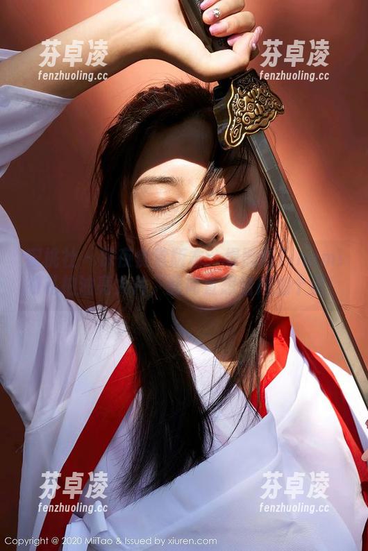 蜜桃社-缇娜美Tinami 蜜桃社 - 深夜食堂版本:缇娜美Tinami的私拍油亮大片,我简直想给她加个蛋!
